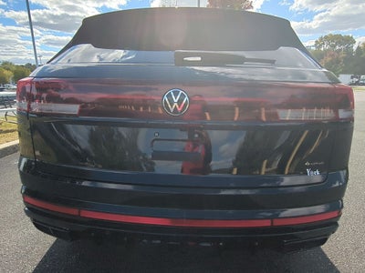 2026 Volkswagen Atlas Cross Sport 2.0T SEL R-Line Black