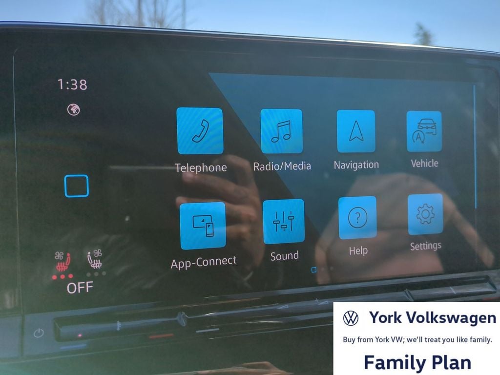 2026 Volkswagen Atlas Cross Sport 2.0T SEL R-Line Black