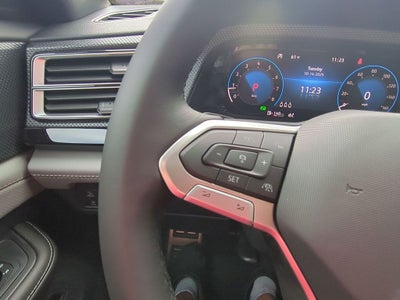 2026 Volkswagen Atlas Cross Sport 2.0T SEL R-Line Black