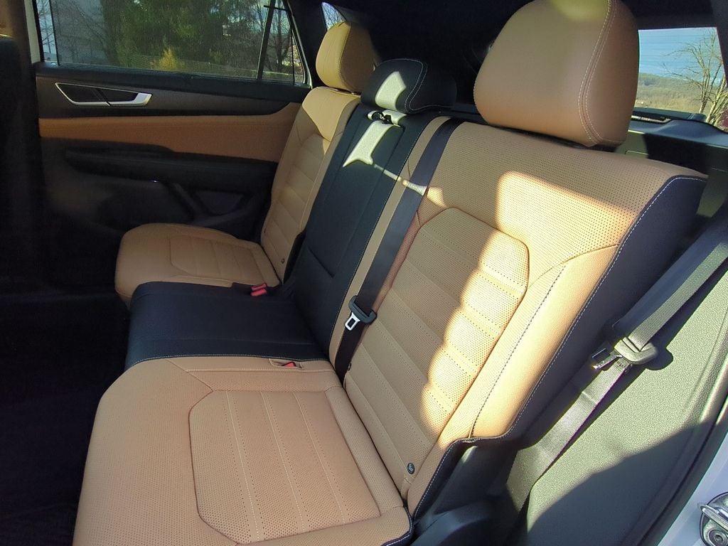 2026 Volkswagen Atlas Cross Sport 2.0T SEL R-Line Black