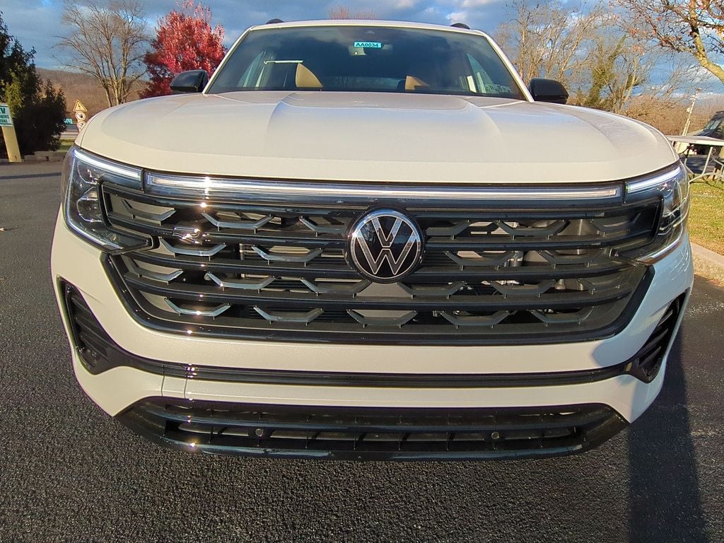 2026 Volkswagen Atlas Cross Sport 2.0T SEL R-Line Black