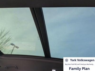 2026 Volkswagen Atlas Cross Sport 2.0T SEL R-Line Black