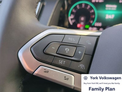 2026 Volkswagen Atlas Cross Sport 2.0T SEL R-Line Black