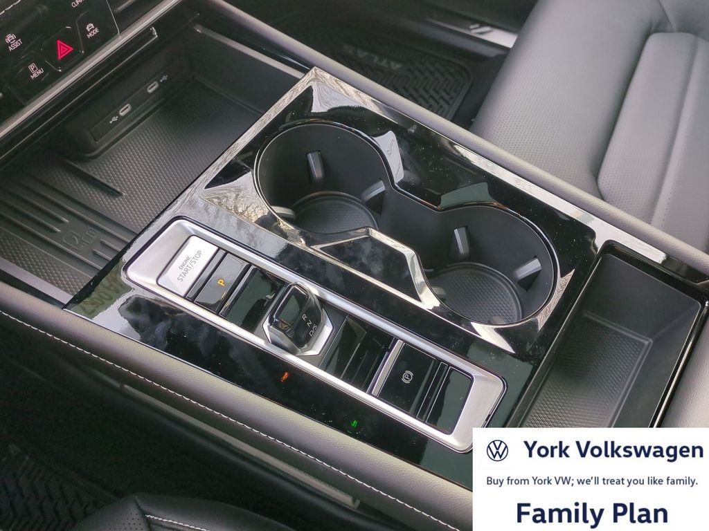 2026 Volkswagen Atlas Cross Sport 2.0T SEL R-Line Black