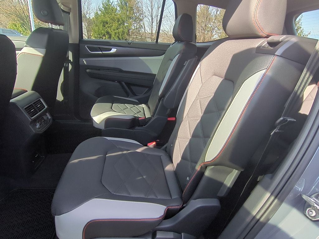 2026 Volkswagen Atlas 2.0T Peak Edition