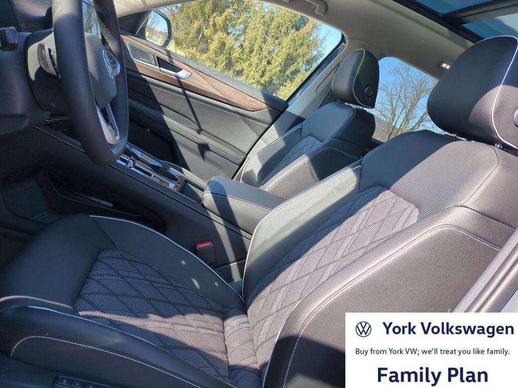 2026 Volkswagen Atlas 2.0T SEL Premium R-Line