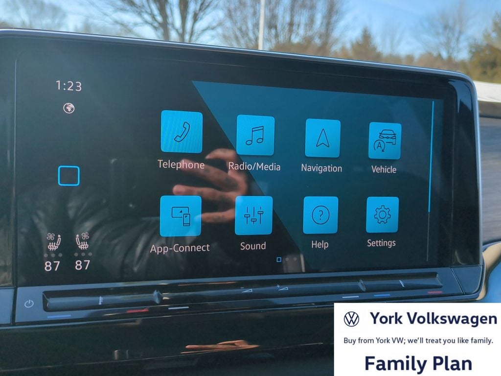 2026 Volkswagen Atlas 2.0T SEL Premium R-Line