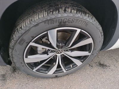 2024 Volkswagen Atlas 2.0T SEL Premium R-Line