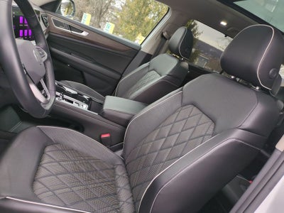 2024 Volkswagen Atlas 2.0T SEL Premium R-Line