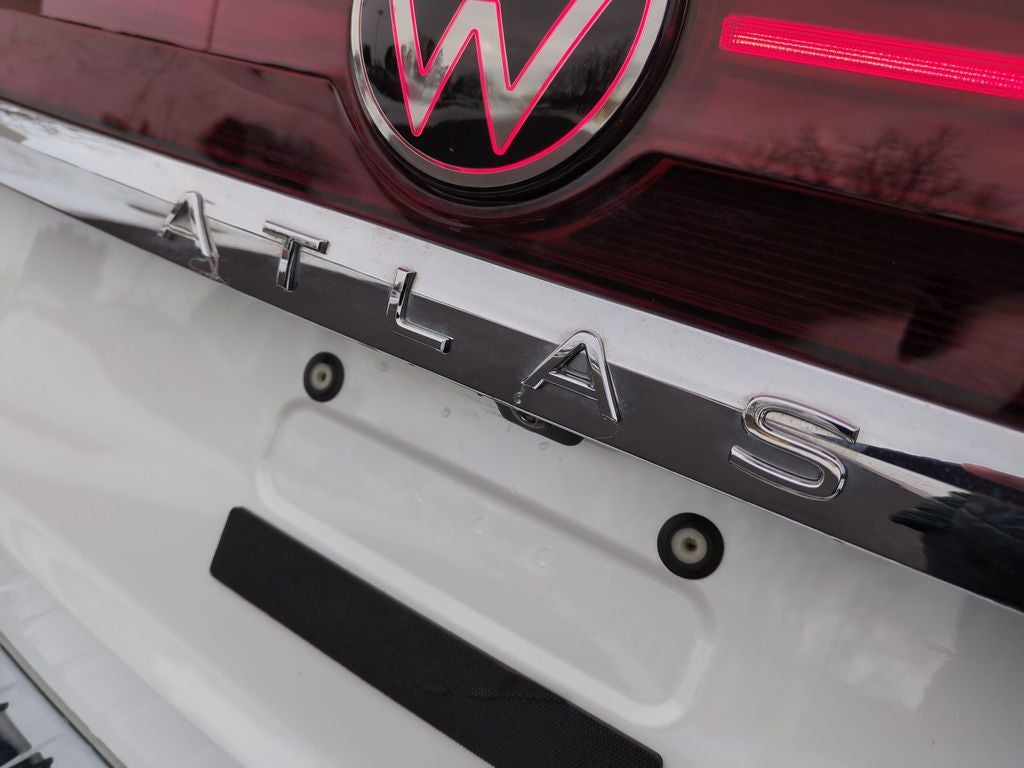 2024 Volkswagen Atlas 2.0T SEL Premium R-Line