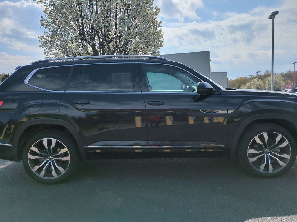 2022 Volkswagen Atlas 3.6L V6 SEL Premium R-Line
