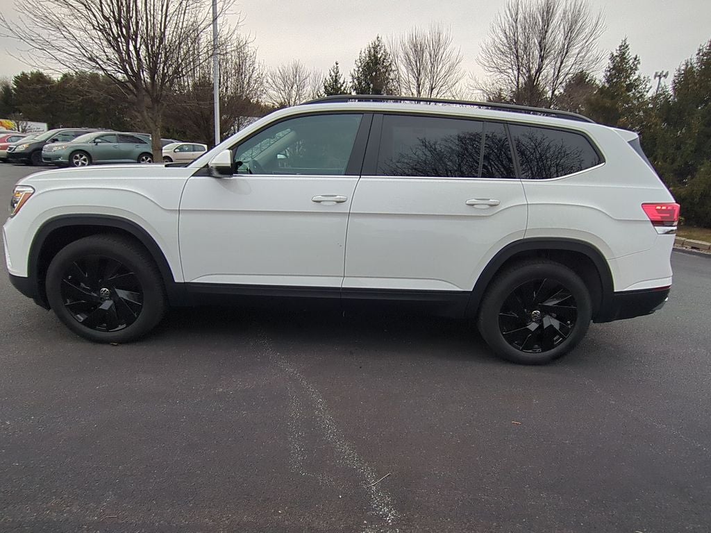 2025 Volkswagen Atlas 2.0T SE w/Technology
