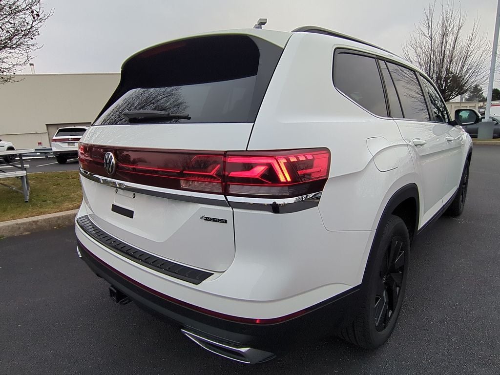 2025 Volkswagen Atlas 2.0T SE w/Technology