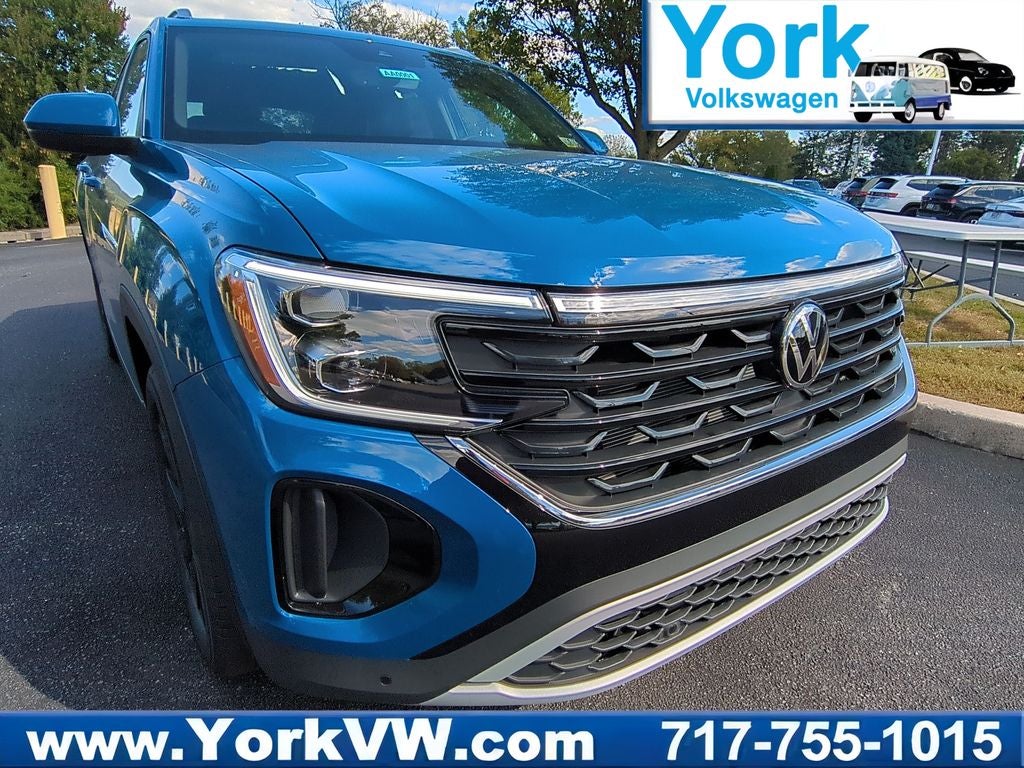 2026 Volkswagen Atlas Cross Sport 2.0T SE w/Technology