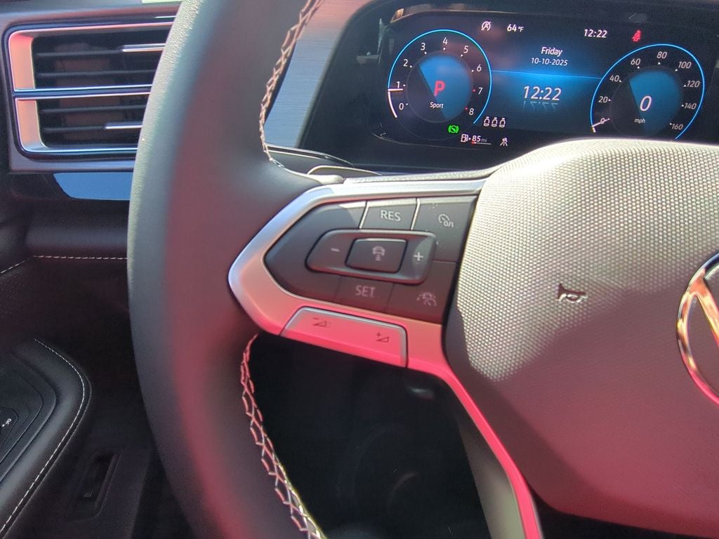 2026 Volkswagen Atlas Cross Sport 2.0T SE w/Technology