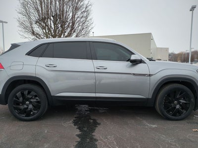 2024 Volkswagen Atlas Cross Sport 2.0T SE w/Technology