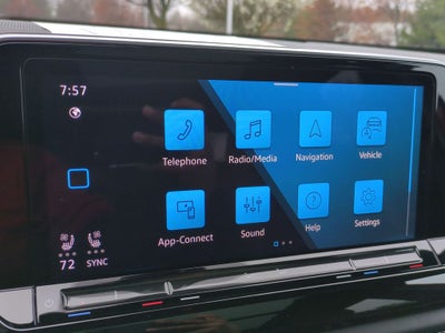 2024 Volkswagen Atlas Cross Sport 2.0T SE w/Technology
