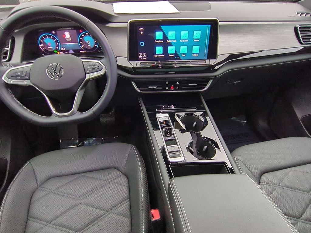 2025 Volkswagen Atlas Cross Sport 2.0T SE w/Technology