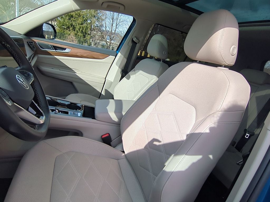 2025 Volkswagen Atlas 2.0T SE w/Technology