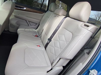 2025 Volkswagen Atlas 2.0T SE w/Technology