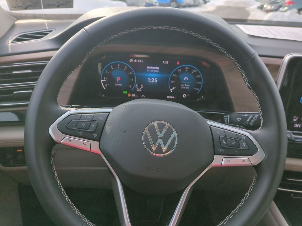 2025 Volkswagen Atlas 2.0T SE w/Technology