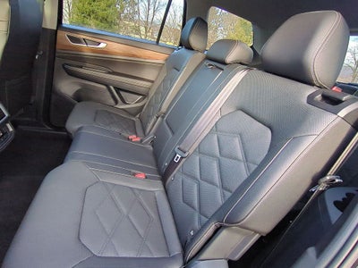 2025 Volkswagen Atlas 2.0T SE