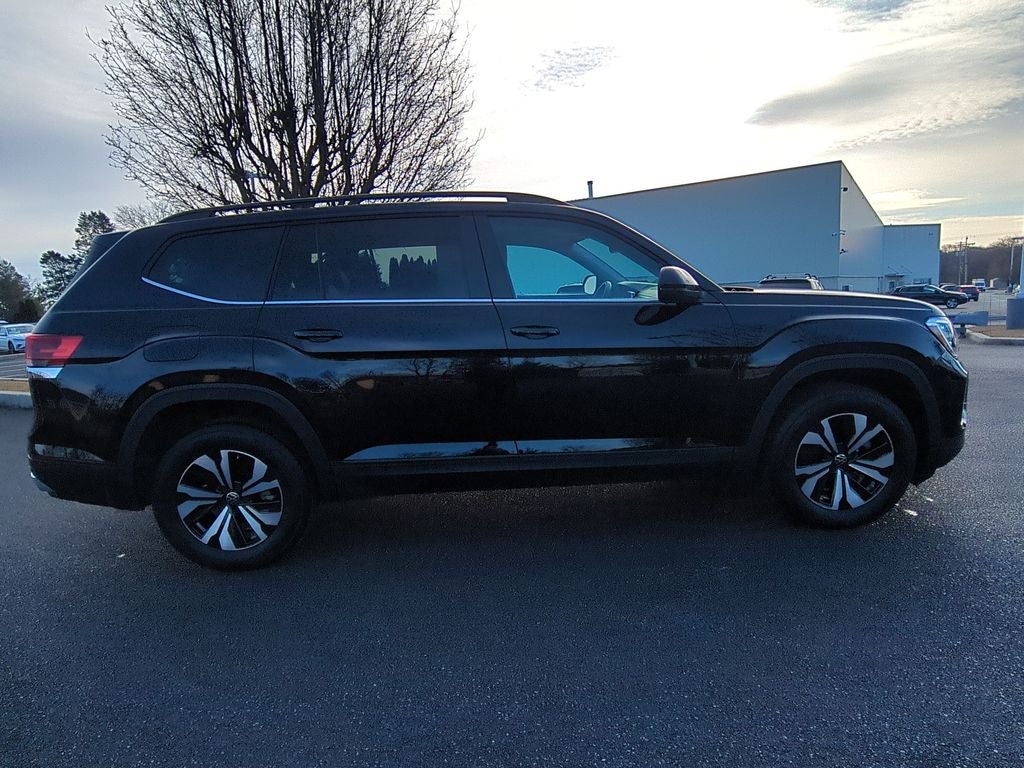 2025 Volkswagen Atlas 2.0T SE