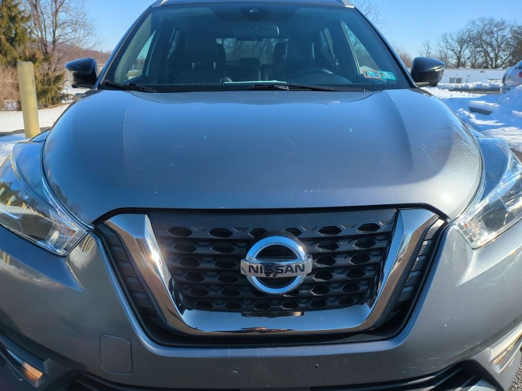 2020 Nissan Kicks SR