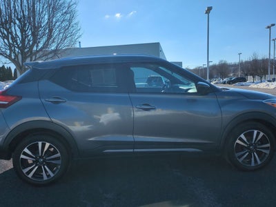 2020 Nissan Kicks SR