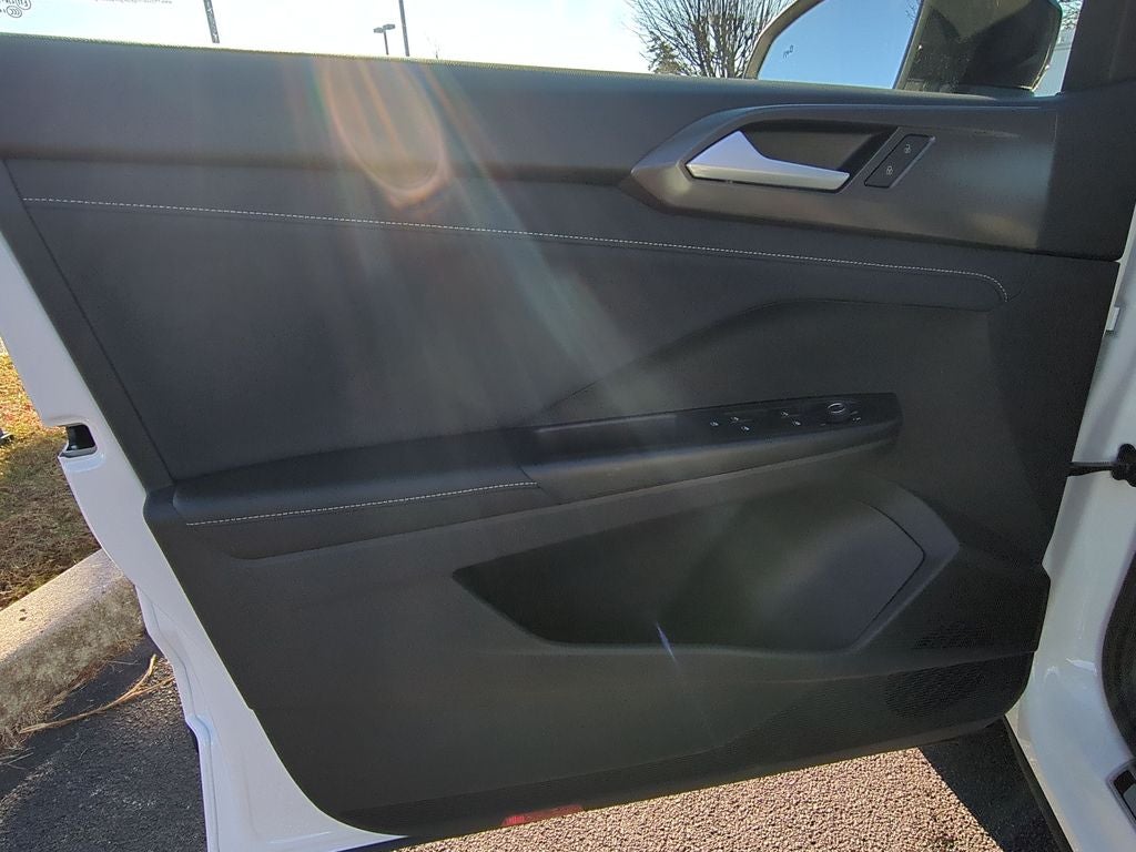 2026 Volkswagen Taos 1.5T SE Black