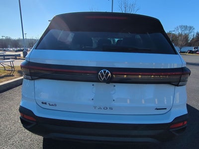 2026 Volkswagen Taos 1.5T SE Black