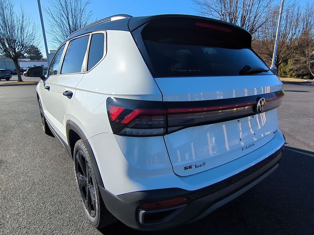 2026 Volkswagen Taos 1.5T SE Black