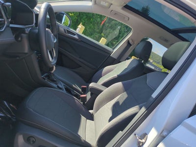 2025 Volkswagen Taos 1.5T SE Black