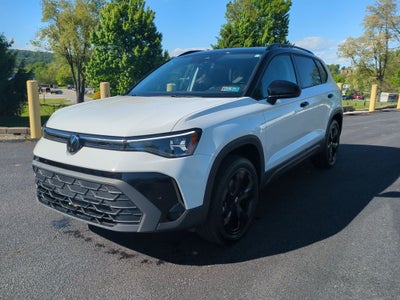 2025 Volkswagen Taos 1.5T SE Black