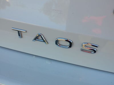 2025 Volkswagen Taos 1.5T SE Black