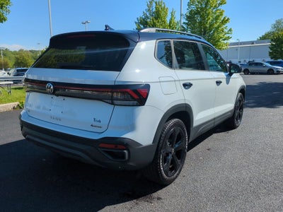 2025 Volkswagen Taos 1.5T SE Black