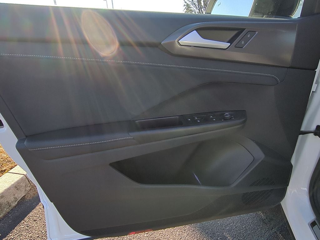 2026 Volkswagen Taos 1.5T SE Black