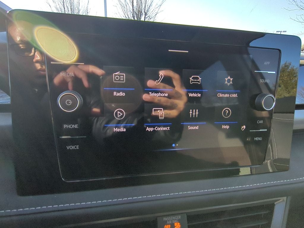 2026 Volkswagen Taos 1.5T SE Black