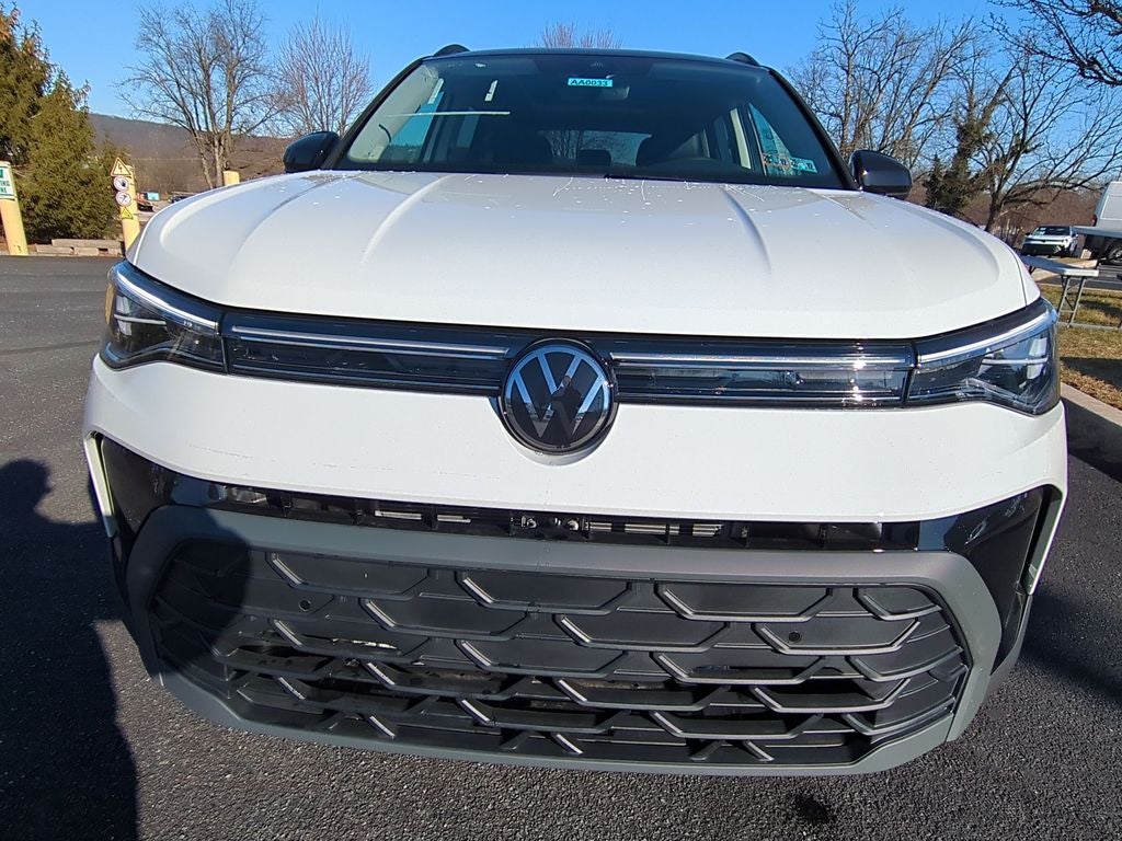 2026 Volkswagen Taos 1.5T SE Black