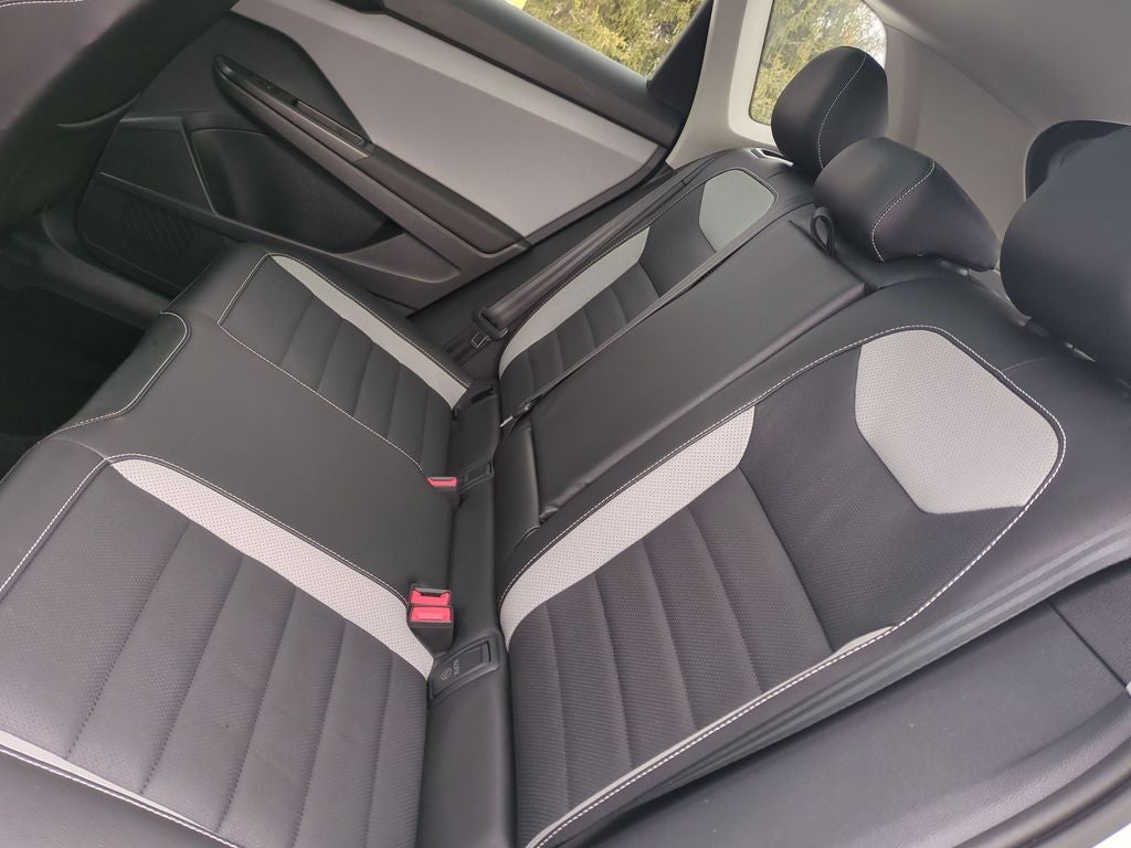 2023 Volkswagen Taos 1.5T SEL