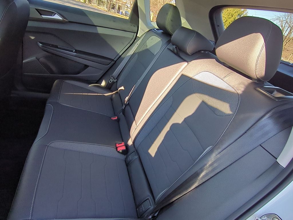 2026 Volkswagen Taos 1.5T SE Black