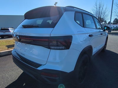 2026 Volkswagen Taos 1.5T SE Black