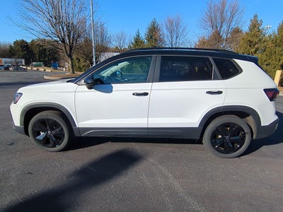 2026 Volkswagen Taos 1.5T SE Black