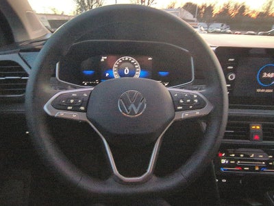 2026 Volkswagen Taos 1.5T SE Black