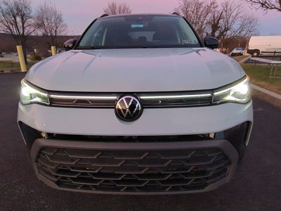 2026 Volkswagen Taos 1.5T SE Black