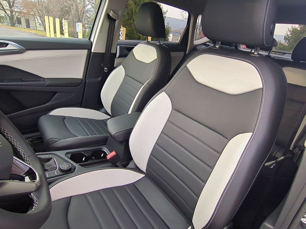 2026 Volkswagen Taos 1.5T SEL