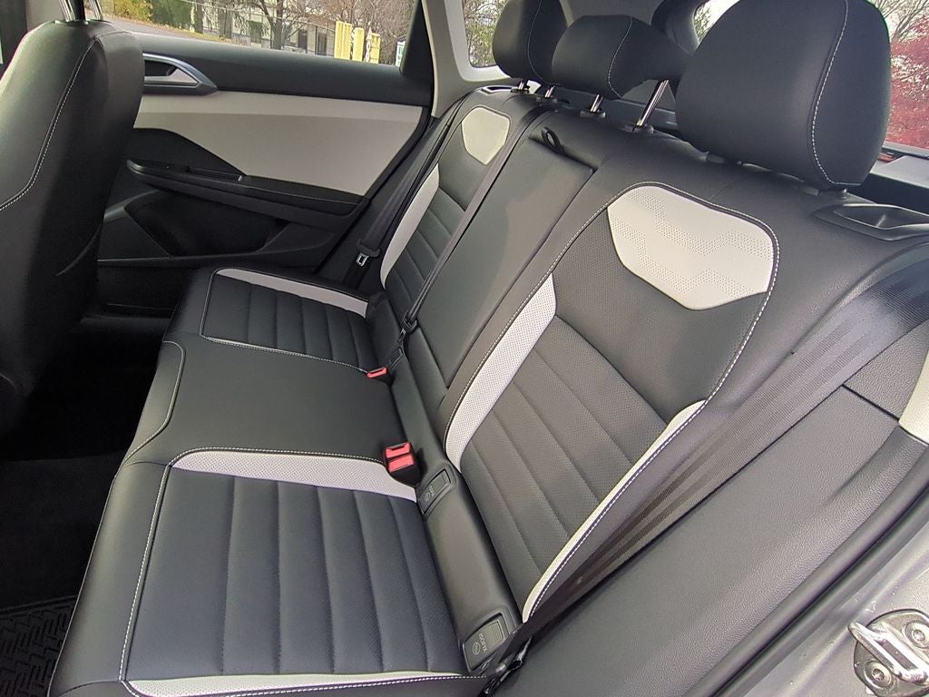 2026 Volkswagen Taos 1.5T SEL