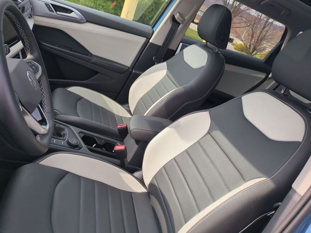 2025 Volkswagen Taos 1.5T SEL