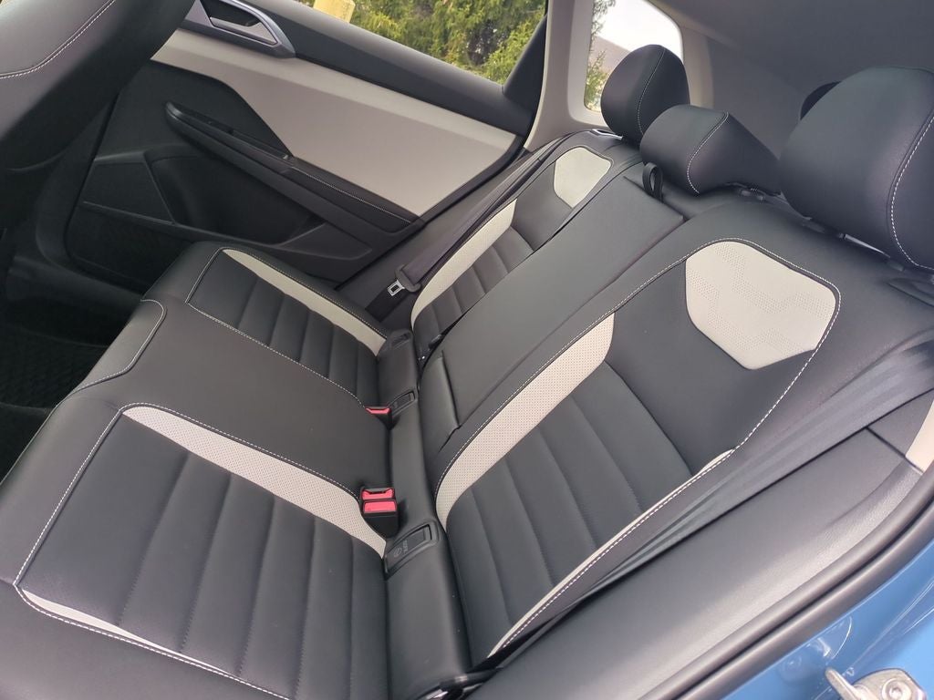 2025 Volkswagen Taos 1.5T SEL