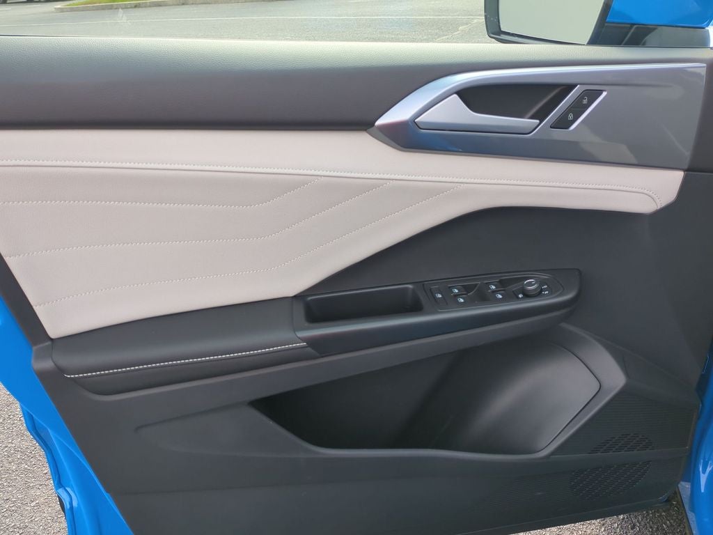 2025 Volkswagen Taos 1.5T SEL
